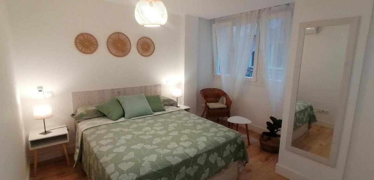 El Palo Cosy, 200 M From The Beach Appartement Málaga Buitenkant foto